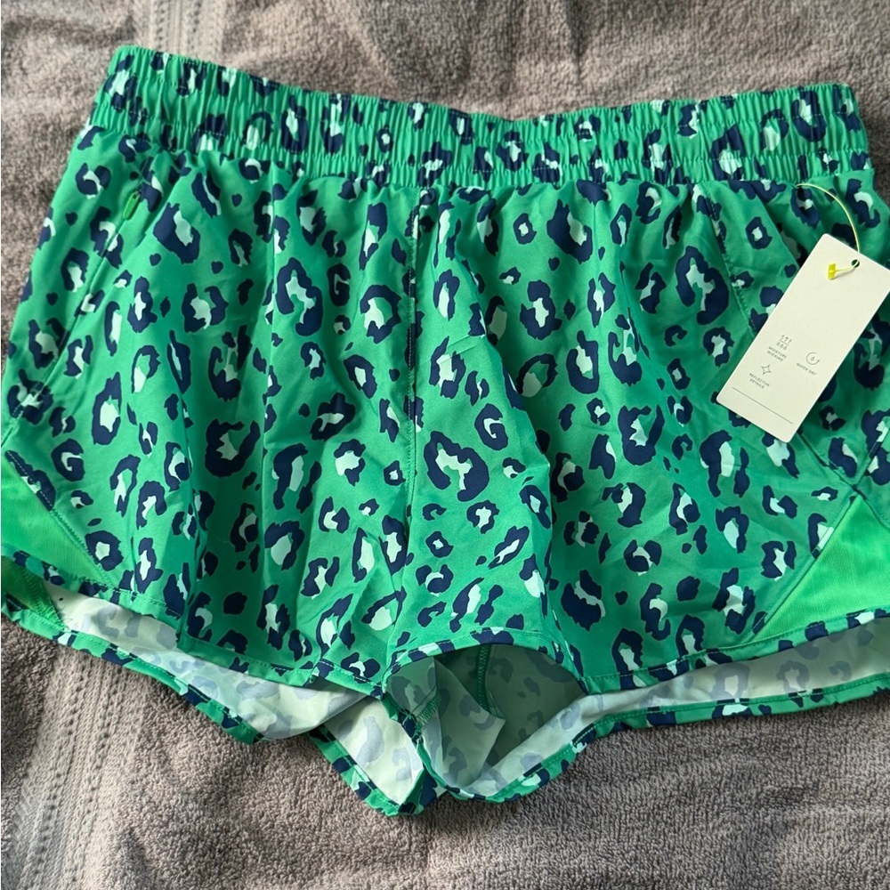 All In Motion women’s green leopard print memorize running nwt